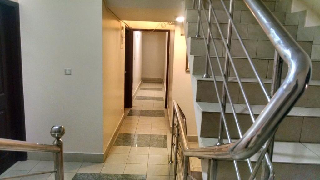 קראצ'י Embassy Lodge מראה חיצוני תמונה
